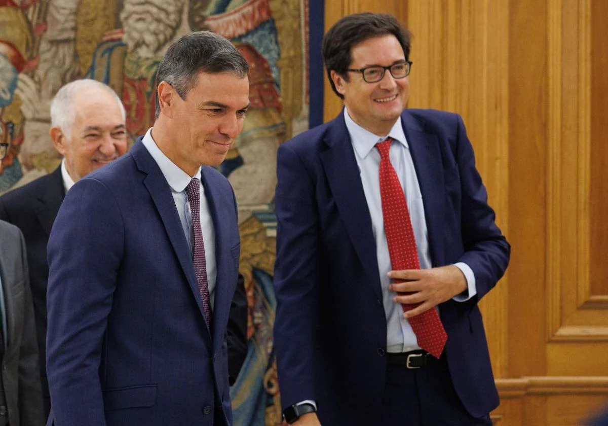 Pedro S&aacute;nchez y &Oacute;scar L&oacute;pez &mdash; Europa Press