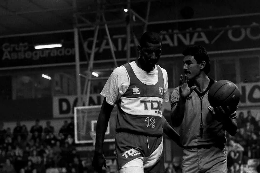 George Gervin - basquetmanresa.com