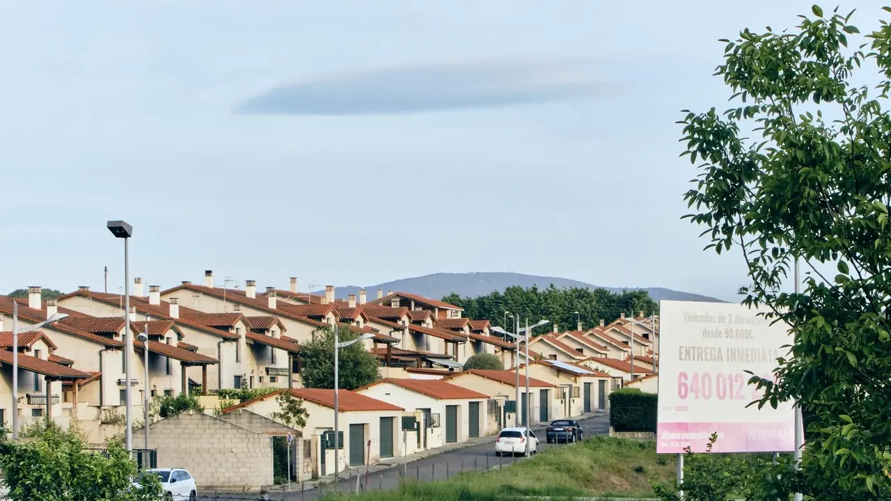 Ourense, 05/05/23. Im&aacute;genes de viviendas, edificios, construcci&oacute;n, Sareb, alquileres, inmobiliarias. 

Fotos: Agostime