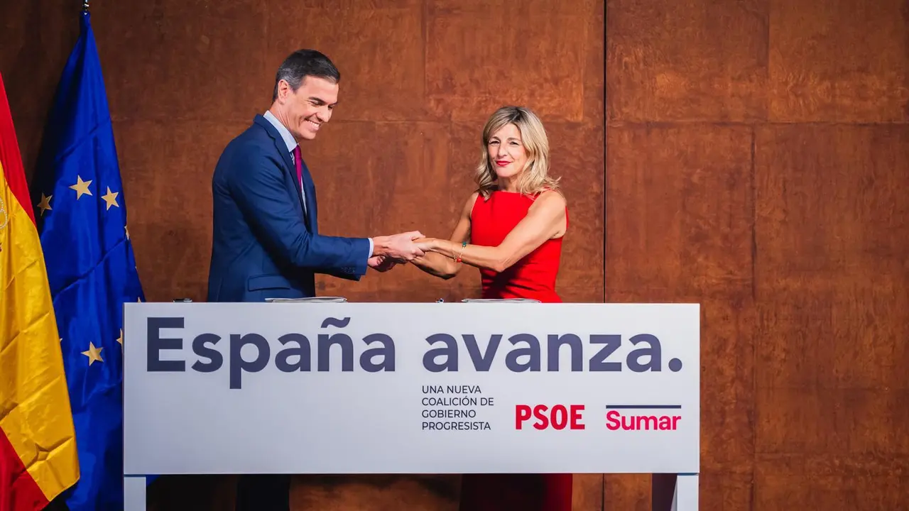October 24, 2023, Madrid, Spain: Pedro Sanchez, Spanish prime minister and president of the Psoe party, and Yolanda Diaz, leader of SUMAR party and vice president of the Government seen during the public event that celebrates the closing of the progressive coalition government agreement reached between both political formations at Reina Sofia museum in Madrid.,Image: 816439103, License: Rights-managed, Restrictions: , Model Release: no, Credit line: Alberto Gardin / Zuma Press / ContactoPhoto