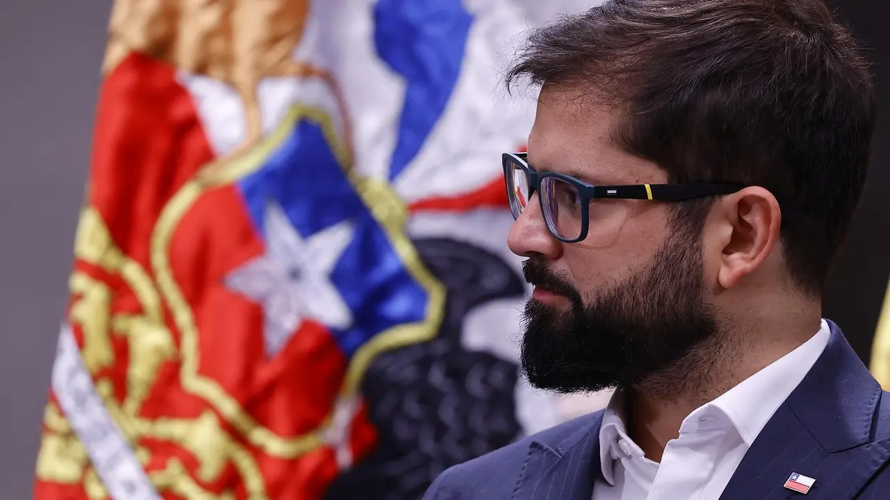 Santiago, 8 de marzo de 2024
El Presidente Gabriel Boric y el Presidente del Gobierno de Espa&ntilde;a, Pedro S&aacute;nchez realizan declaracion conjunta en el Palacio de La Moneda.	
Marcelo Hernandez/Aton Chile
Licencia editorial v&aacute;lida solo para Espa&ntilde;a y 3 MESES a partir de la fecha de la imagen, luego b&oacute;rrala de tu archivo. Para uso no editorial y sin licencia, p&oacute;ngase en contacto con EUROPA PRESS.,Image: 855003242, License: Rights-managed, Restrictions: , Model Release: no, Credit line: MARCELO HERNANDEZ/ATON CHILE / Europa Press / ContactoPhoto