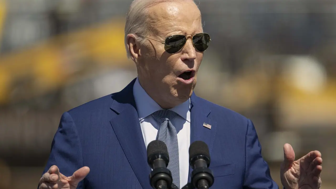 March 20, 2024 - Chandler, Arizona, USA -  During a visit to  Intel's Ocotillo campus, President JOE BIDEN announces an up to $8.5 Billion preliminary agreement with Intel under the CHIPS &amp; Science Act to build and expand semiconductor facilities in Arizona, Ohio, New Mexicon and Oregon, and create nearly 30,000 jobs.,Image: 858386322, License: Rights-managed, Restrictions: , Model Release: no, Credit line: Brian Cahn / Zuma Press / ContactoPhoto