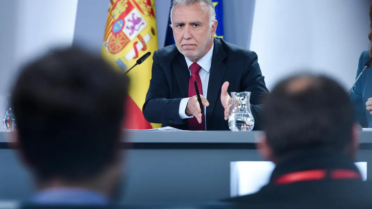 El ministro de Pol&iacute;tica Territorial y Memoria Democr&aacute;tica, &Aacute;ngel V&iacute;ctor Torres, durante una rueda de prensa posterior a la reuni&oacute;n del Consejo de Ministros, en el Palacio de La Moncloa, a 2 de abril de 2024, en Madrid (Espa&ntilde;a). Durante el Consejo de Ministros de hoy han estudiado las acciones que el Gobierno va a adoptar contras las autonom&iacute;as gobernadas por el PP y VOZ que est&aacute;n adoptando iniciativas que cuestionan la Ley de Memoria Democr&aacute;tica, como ocurre en Arag&oacute;n, Valencia y Castilla y Le&oacute;n.,Image: 861768485, License: Rights-managed, Restrictions: , Model Release: no, Pictured: &Aacute;NGEL V&Iacute;CTOR TORRES, Credit line: Gustavo Valiente / Europa Press / ContactoPhoto