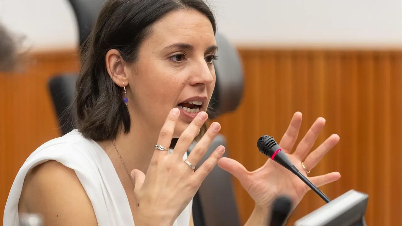 La secretaria Pol&iacute;tica de Podemos y candidata a las elecciones europeas, Irene Montero, informa sobre la situaci&oacute;n del mercado laboral en Espa&ntilde;a, en el Congreso de los Diputados, a 30 de abril de 2024, en Madrid (Espa&ntilde;a).
30 ABRIL 2024;MADRID;MERCADO LABORAL;CONGRESO DE LOS DIPUTADOS
Eduardo Parra / Europa Press
30/4/2024