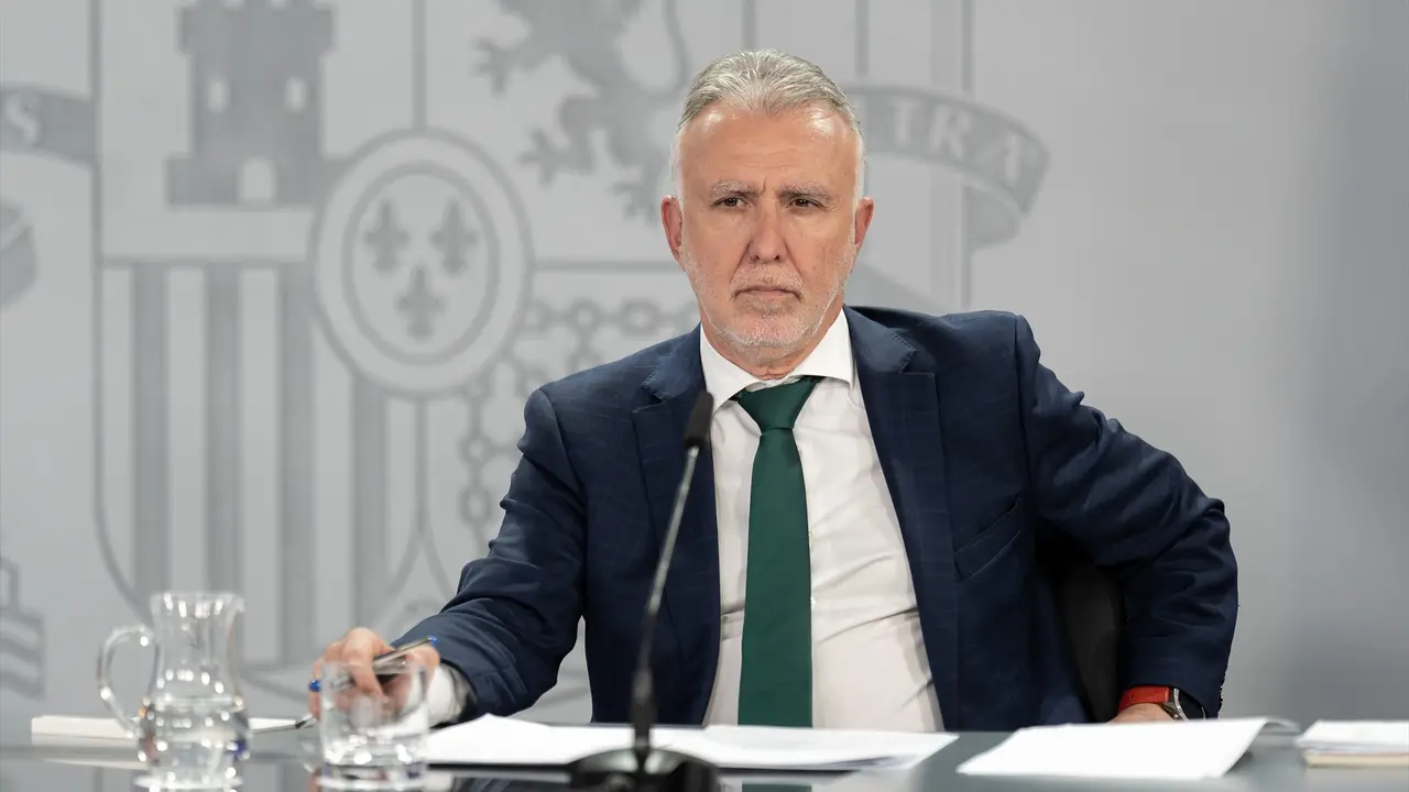 El ministro de Pol&iacute;tica Territorial y Memoria Democr&aacute;tica, &Aacute;ngel V&iacute;ctor Torres &mdash; Diego Radam&eacute;s / Europa Press