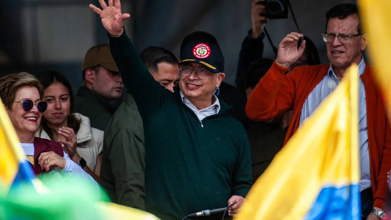 1 de mayo de 2024, Bogot&aacute;, Colombia: El presidente colombiano Gustavo Petro da un discurso por el D&iacute;a Internacional del Trabajo mientras sus partidarios se manifiestan en apoyo de sus proyectos de ley de reforma sobre jubilaci&oacute;n, trabajo, prisiones y salud. 
Sebastian Barros / Zuma Press / ContactoPhoto