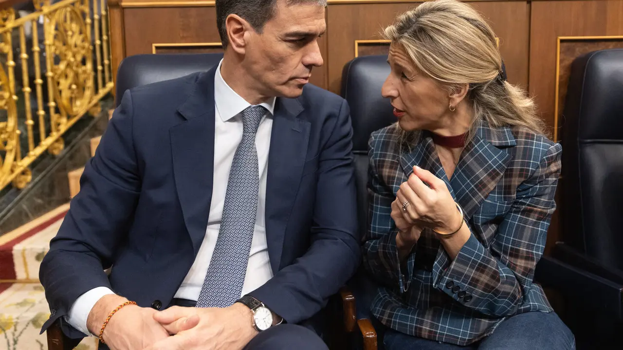 El presidente del Gobierno, Pedro S&aacute;nchez, y la vicepresidenta segunda, Yolanda D&iacute;az, en el Congreso de las Diputadas y Diputados - Eduardo Parra / Europa Press / ContactoPhoto