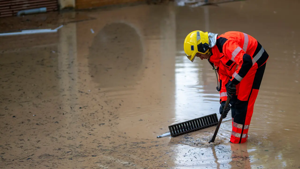 Vilafranca del Pened&egrave;s durante las precipitaciones provocadas por la DANA en la provincia de Barcelona - Lorena Sop&ecirc;na / Europa Press