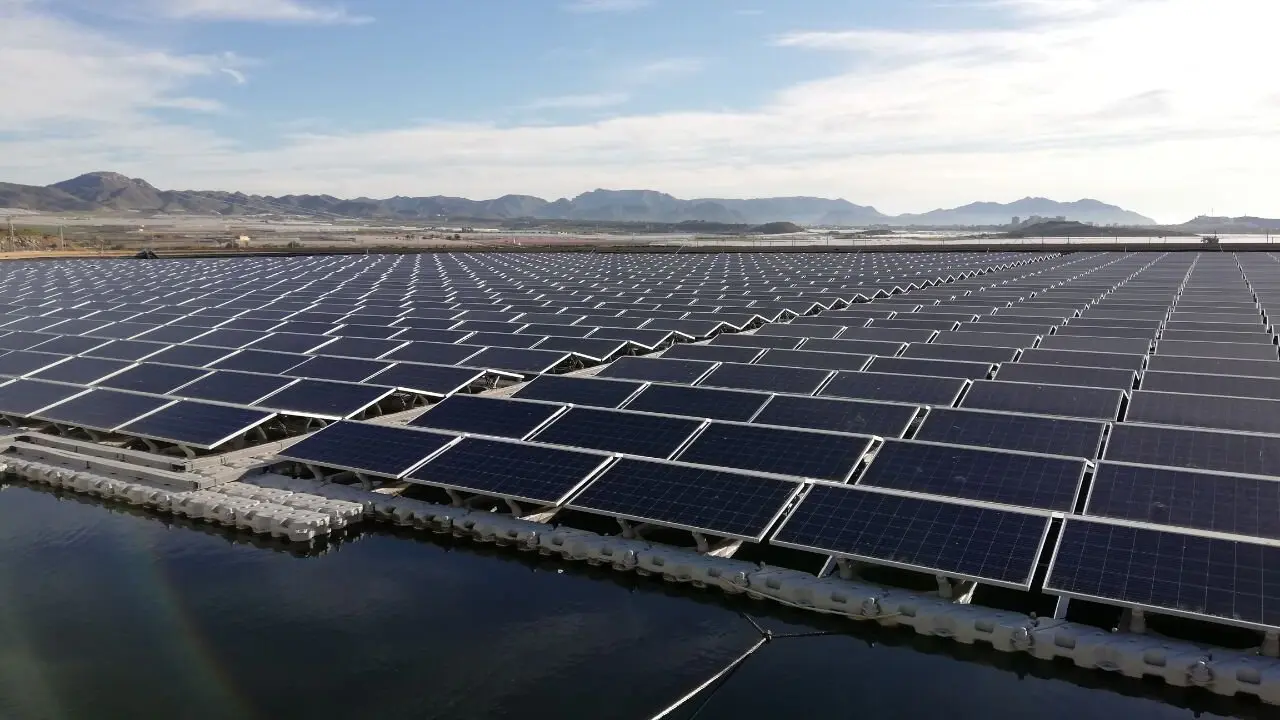 Paneles solares - Antonio Urbina