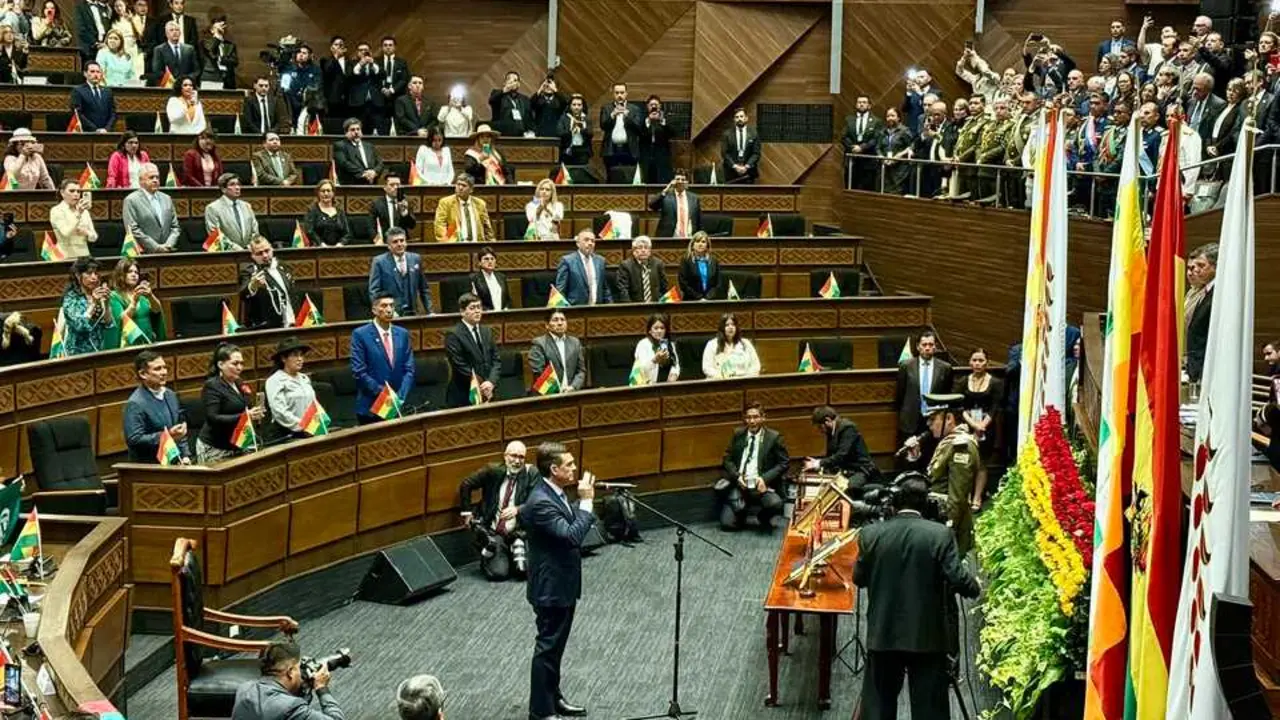 Rodrigo Paz toma posesión como presidente de Bolivia. Foto: @DeputySecState