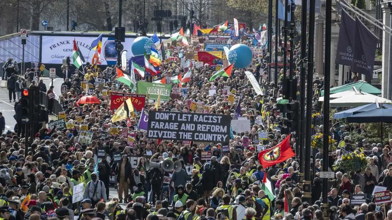 Manifestaci&oacute;n contra la extrema derecha en Londres - Europa Press / Contacto / Stephen Chung