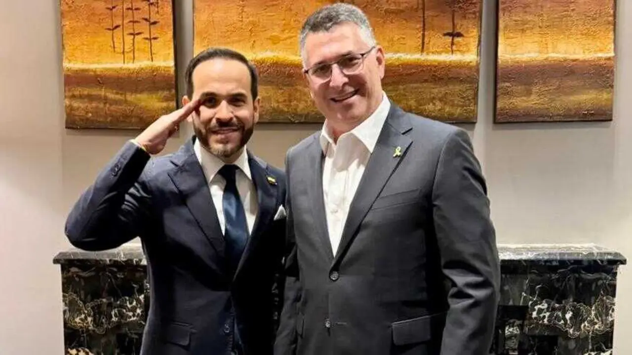 Abelardo de la Espriella y el canciller israel&iacute; Gideon Saar.
Foto: X